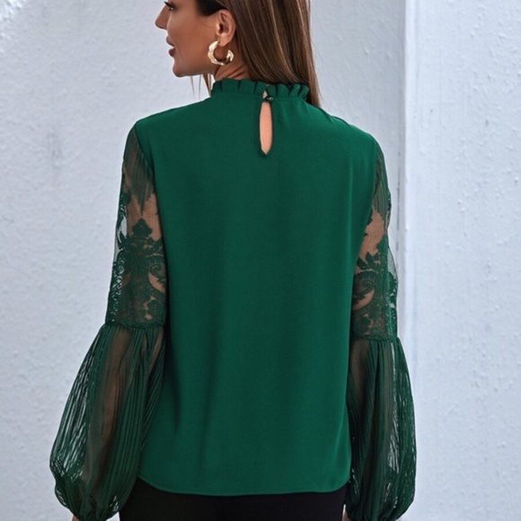 Green Floral Sheer Stripes Sleeve Minimalist Blouse - Picture 2 of 6
